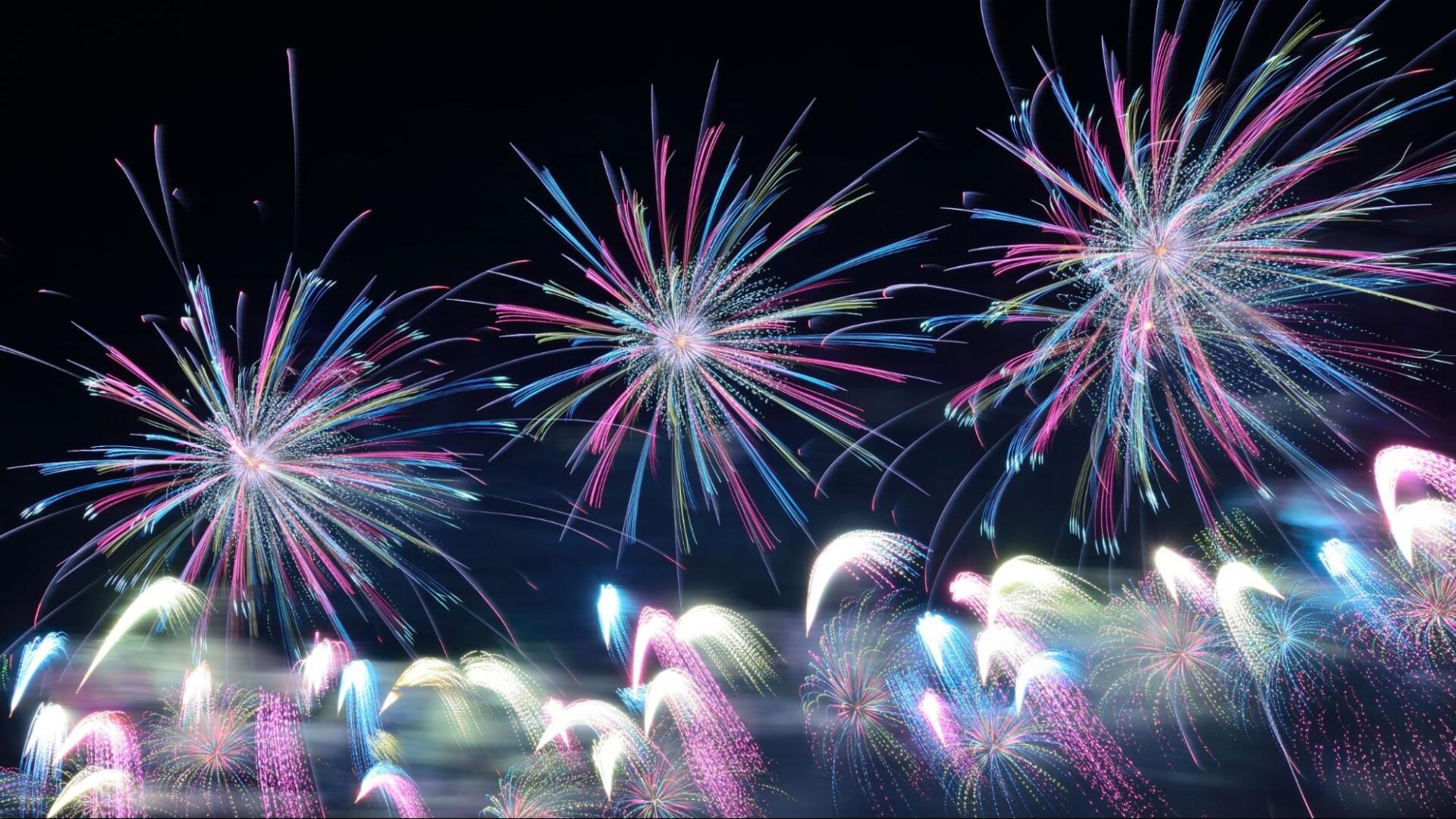 山梨県の郷土伝統工芸品「甲州花火」。受け継がれてきた技法や花火玉に込められた想いとは | ハイクオリティやまなし - High Quality Yamanashi